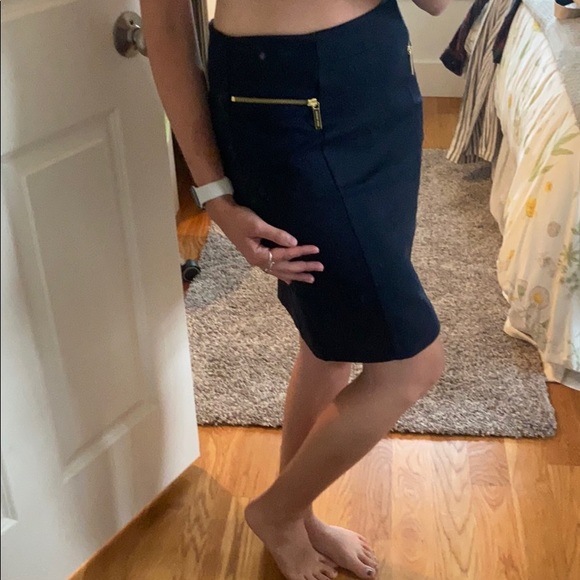 Michael Kores Pencil Skirt - Picture 5 of 5